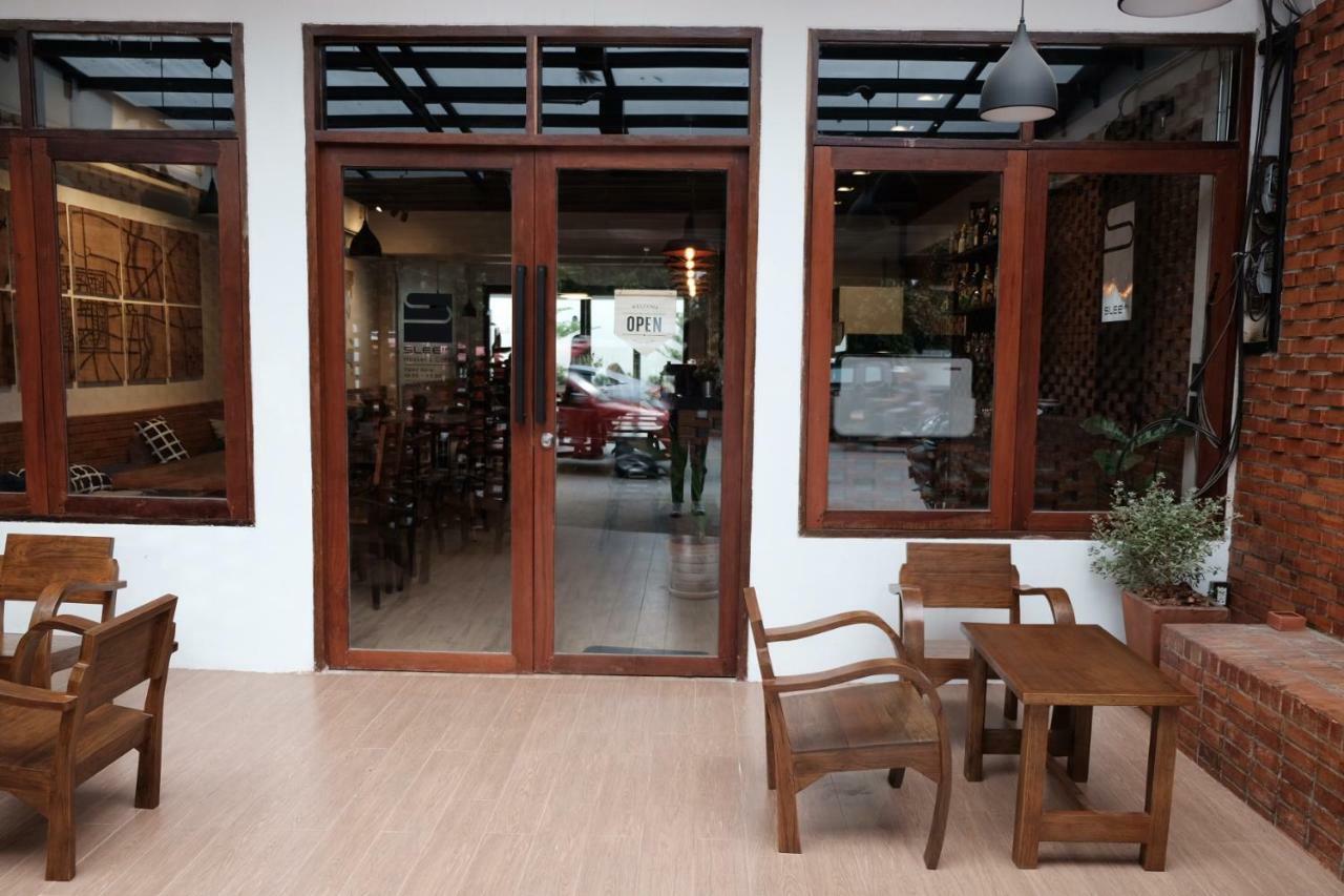 Slee Hostel Chiangmai (Adults Only) شيانغ ماي المظهر الخارجي الصورة