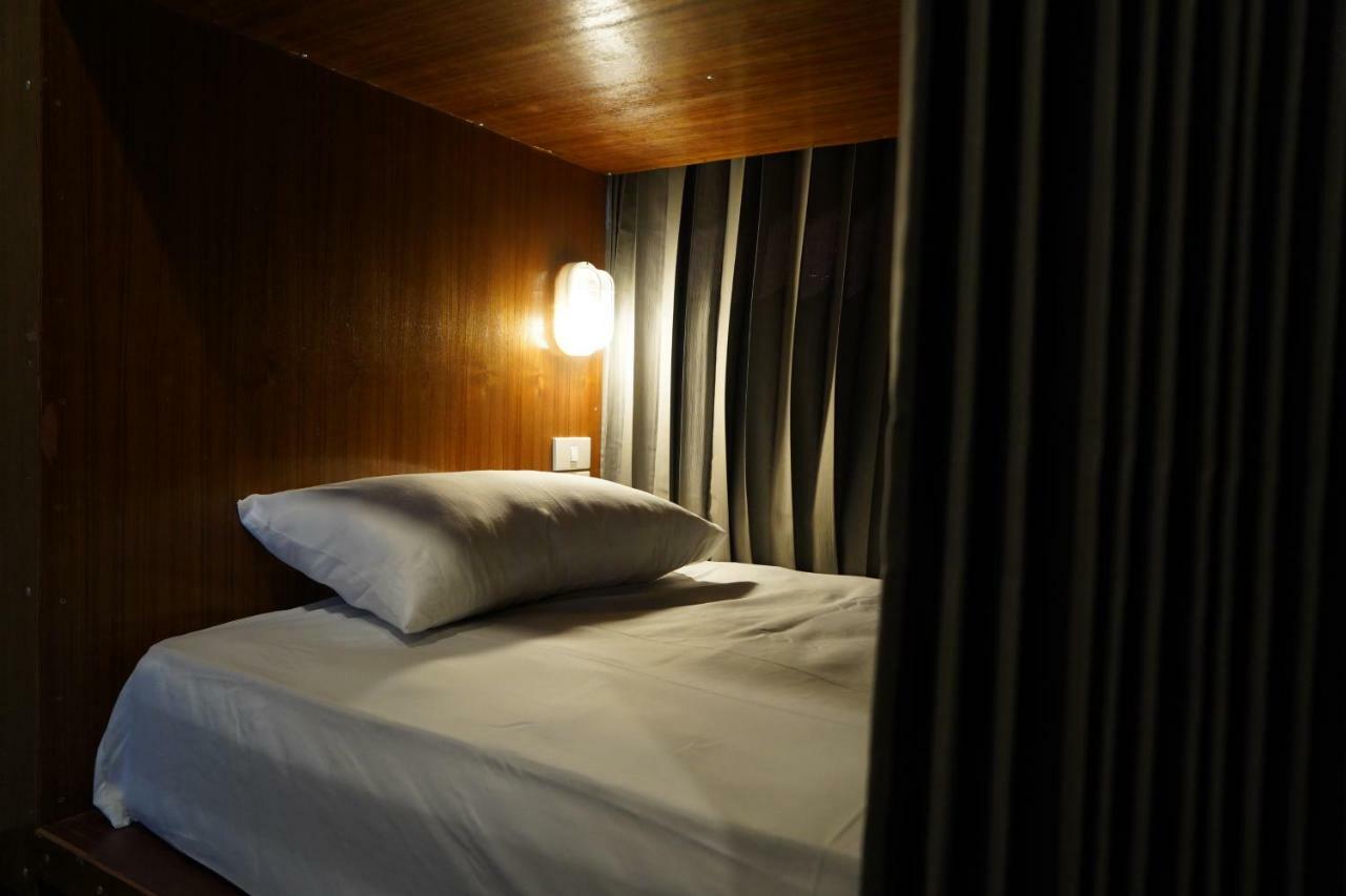 Slee Hostel Chiangmai (Adults Only) شيانغ ماي المظهر الخارجي الصورة