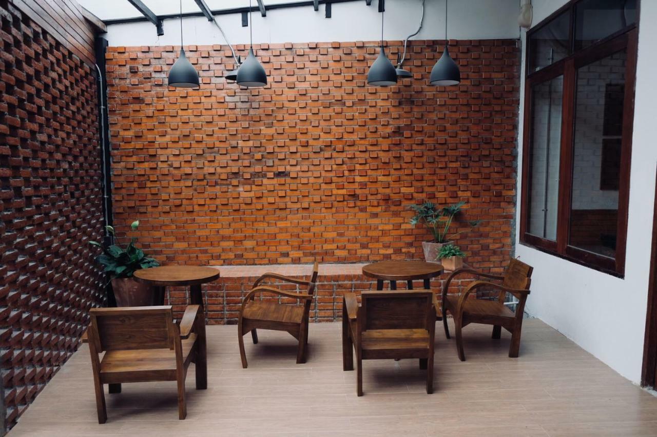 Slee Hostel Chiangmai (Adults Only) شيانغ ماي المظهر الخارجي الصورة
